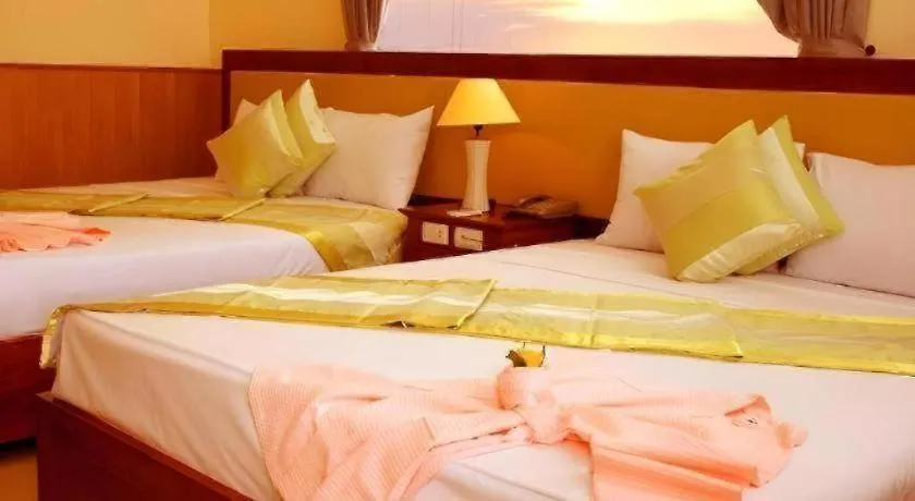 Nhat Thanh Hotel Nha Trang 3*,