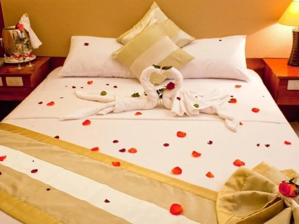 Nhat Thanh Hotel Nha Trang 3*,