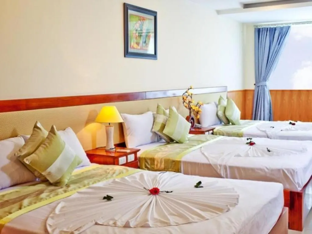 Nhat Thanh Hotel Nha Trang 3*,  Vietnam