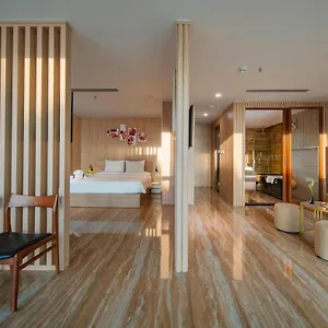Hotel Emerald Bay &, Nha Trang