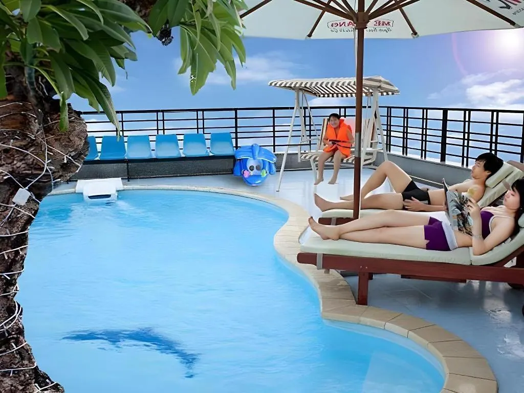 Nhat Thanh Hotel Nha Trang 3*,