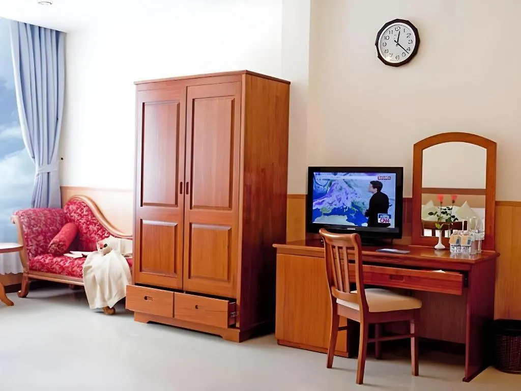 Nhat Thanh Hotel Nha Trang 3*,  Vietnam