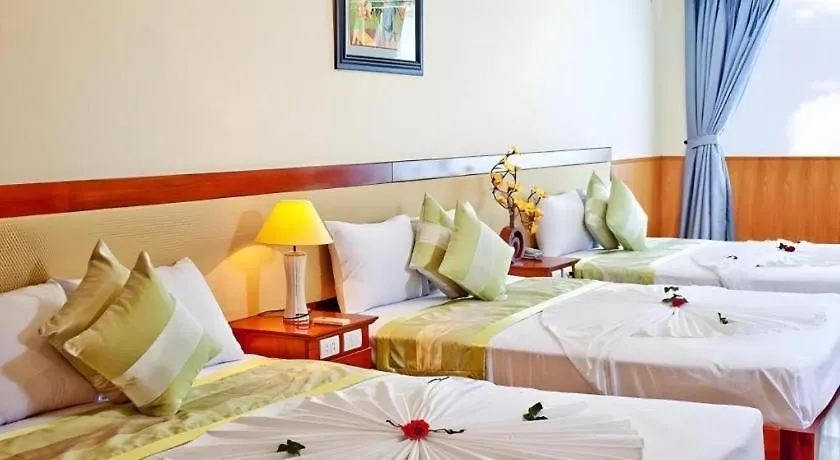 Nhat Thanh Hotel Nha Trang 3*,