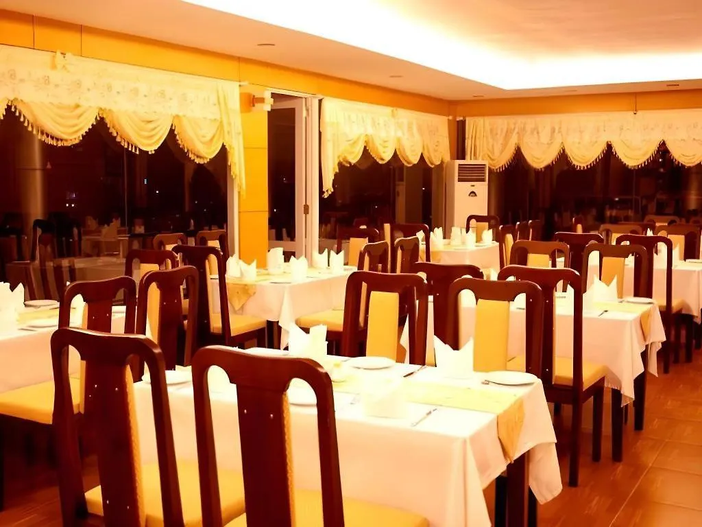 Nhat Thanh Hotel Nha Trang 3*,